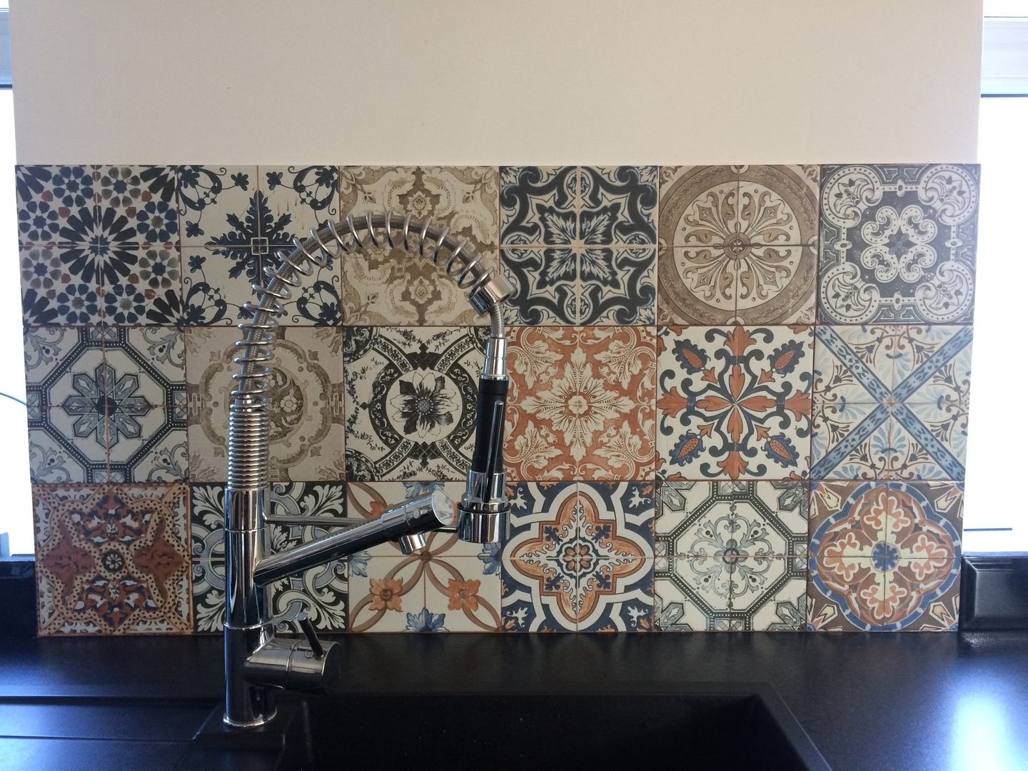 Eastern Patchwork 20x20cm Tiles from £0.76 Tons of Tiles